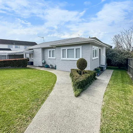 Peaceful Panmure L Cosy 3 Bed Home L Family Loved